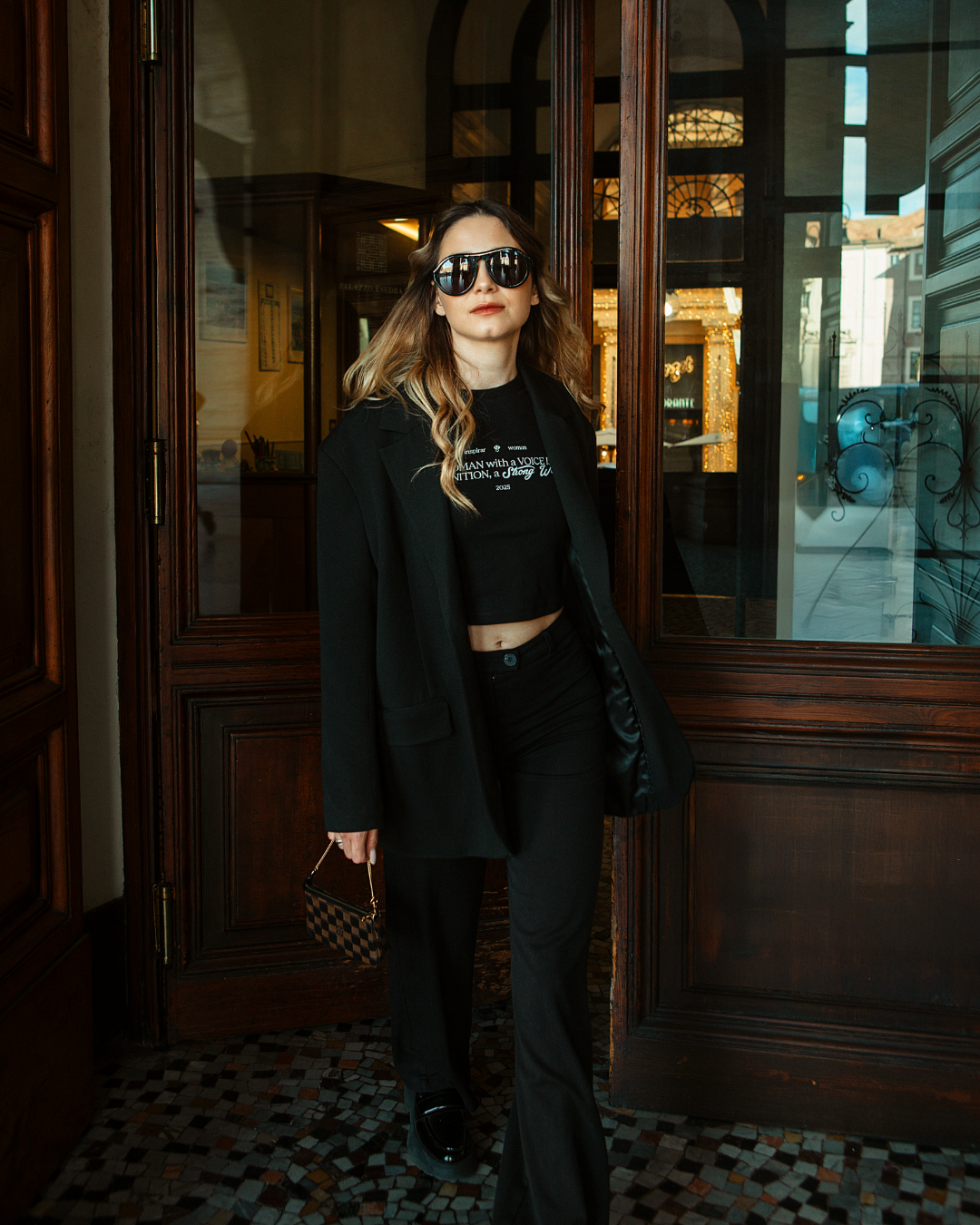 Crop Top "Strong" - Nera